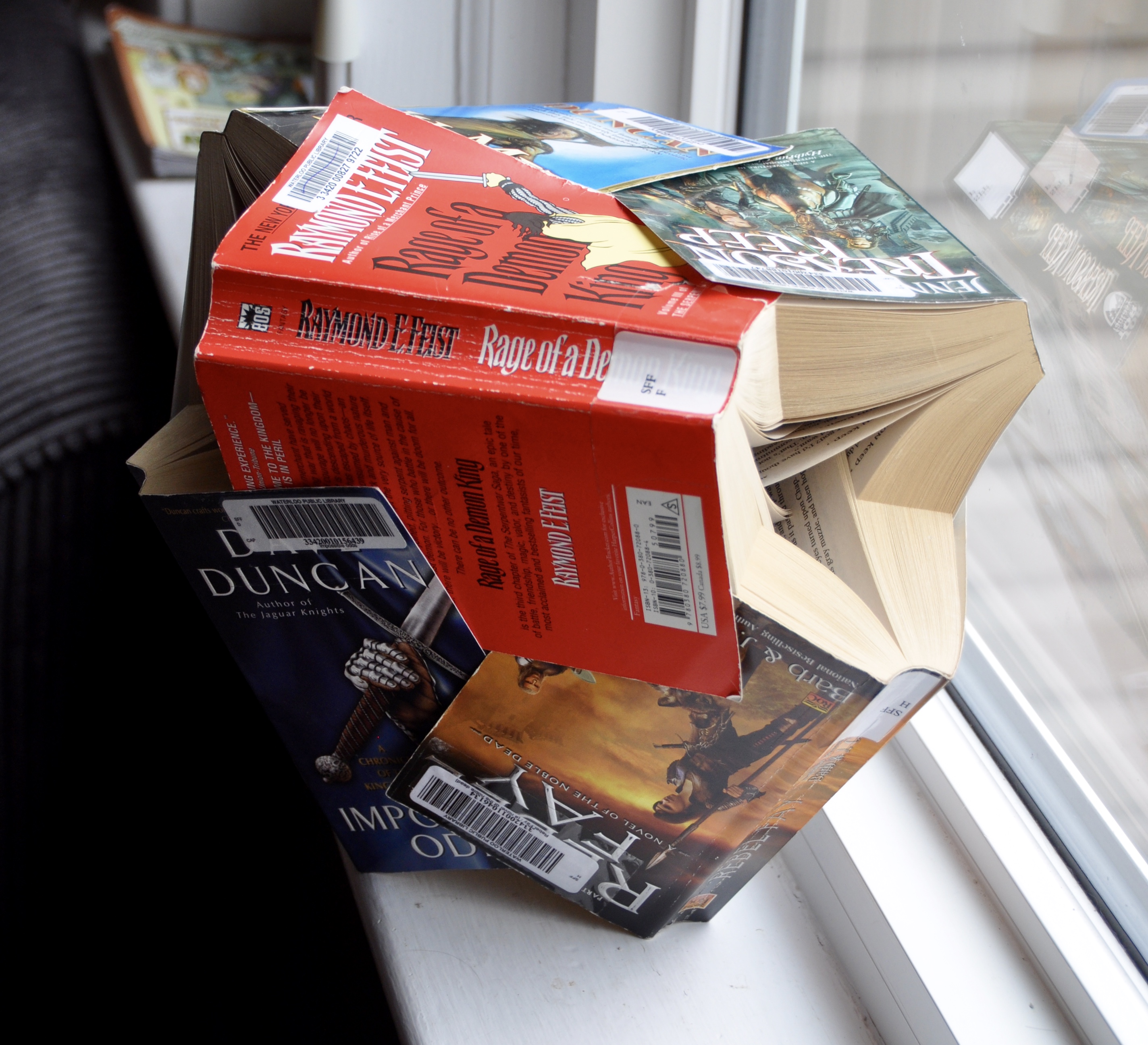 Woven book polyhedra